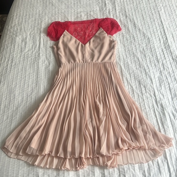 ASOS Dress with lace panel - Picture 5 of 10